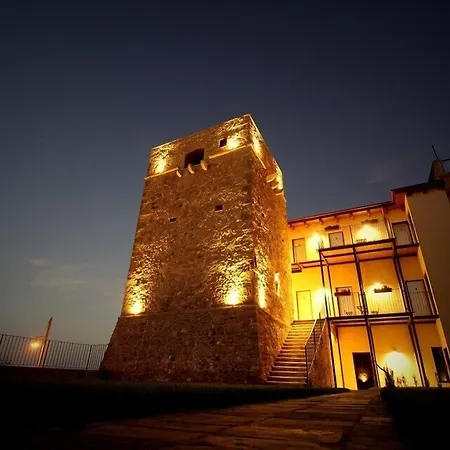 Torre Della Loggia - Dimora Storica - 3* Ortona