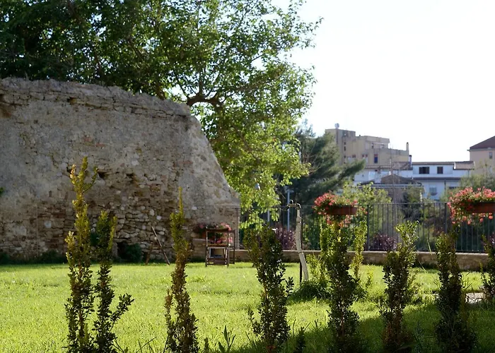 Torre Della Loggia - Dimora Storica - 3*