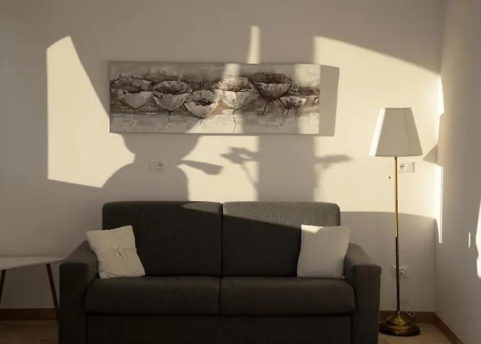 Torre Della Loggia - Dimora Storica - 3* オルトーナ