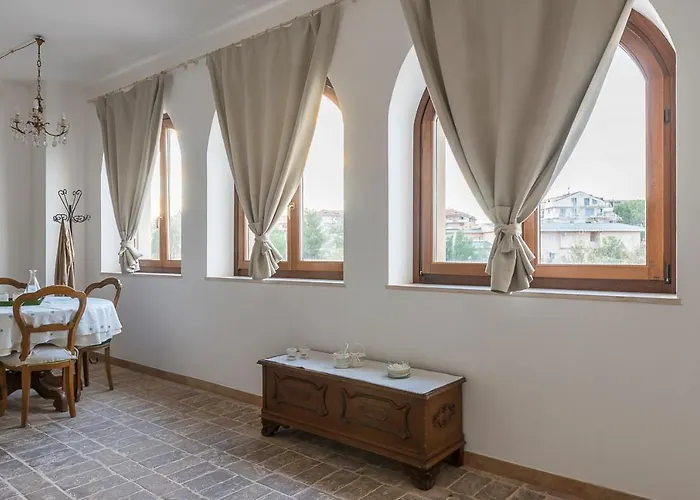 Torre Della Loggia - Dimora Storica - ベッド・アンド・ブレックファスト 3*