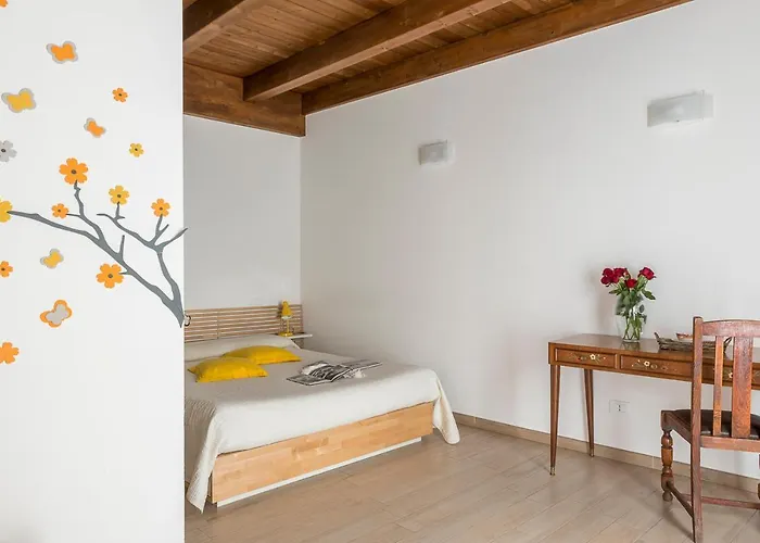 Torre Della Loggia - Dimora Storica - 3* オルトーナ