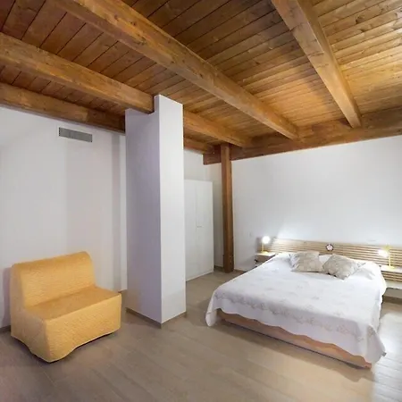 Torre Della Loggia - Dimora Storica - 3*