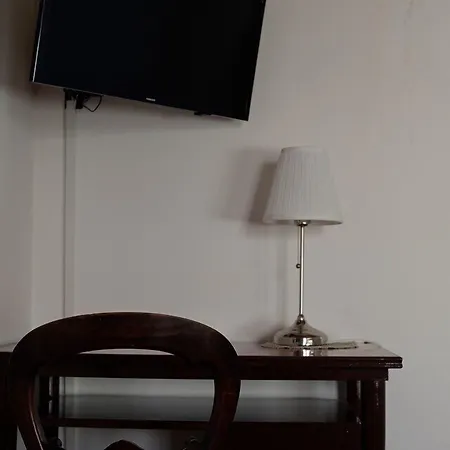 Torre Della Loggia - Dimora Storica - Bed & Breakfast 3*