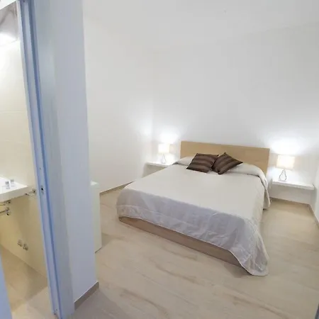Torre Della Loggia - Dimora Storica - 4*
