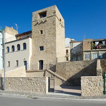 Torre Della Loggia - Dimora Storica - Oda ve Kahvaltı 2*