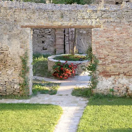 Torre Della Loggia - Dimora Storica - Отель типа 