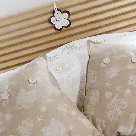 Torre Della Loggia - Dimora Storica - オルトーナ