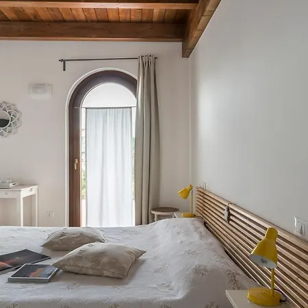 Torre Della Loggia - Dimora Storica - ベッド・アンド・ブレックファスト