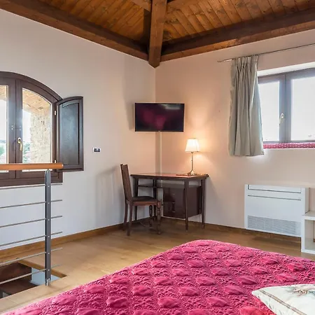 Torre Della Loggia - Dimora Storica - ベッド・アンド・ブレックファスト 3*