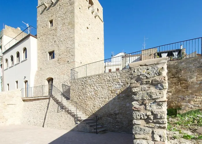 Torre Della Loggia - Dimora Storica - Panzió