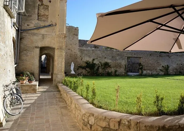 Torre Della Loggia - Dimora Storica - Bed & Breakfast Ortona