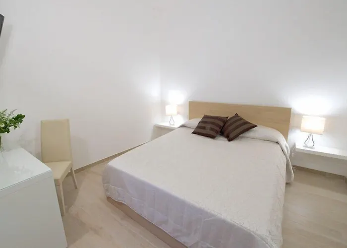 Torre Della Loggia - Dimora Storica - 3* Ortona