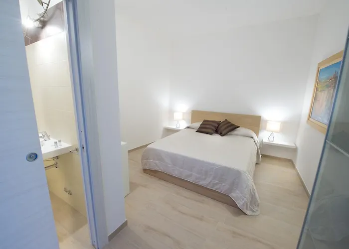 Torre Della Loggia - Dimora Storica - Bed & Breakfast