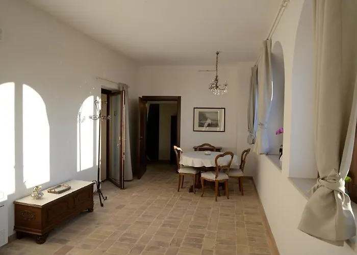 Panzió Torre Della Loggia - Dimora Storica -