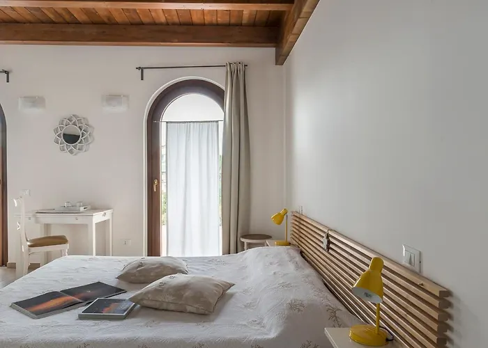 Torre Della Loggia - Dimora Storica - Bed & Breakfast