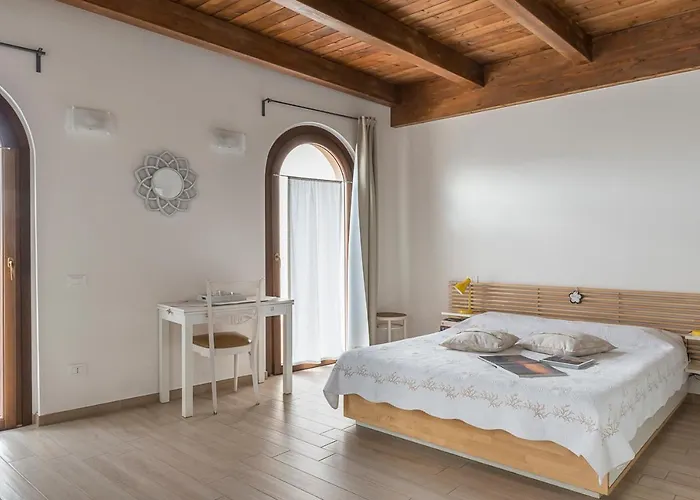 Bed & Breakfast Torre Della Loggia - Dimora Storica - Ortona