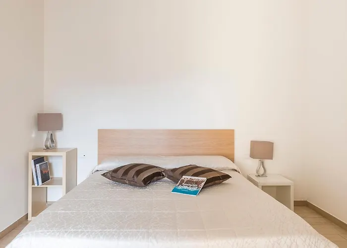 Bed & Breakfast Torre Della Loggia - Dimora Storica - 3*